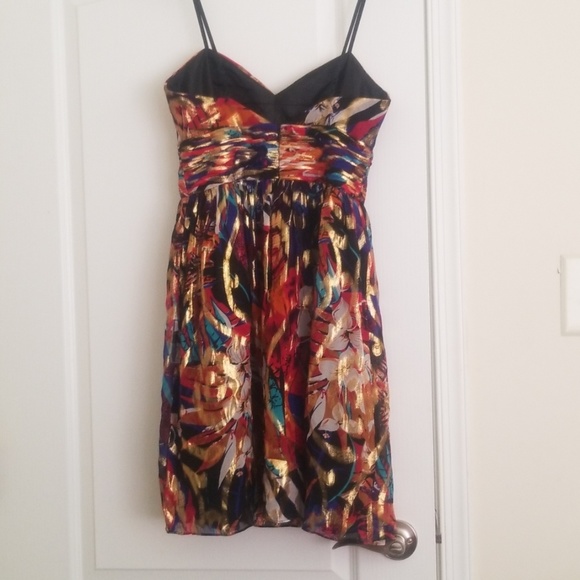 Dress - Picture 3 of 3